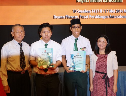 3 students ranked top ten in the World for Mathematics D