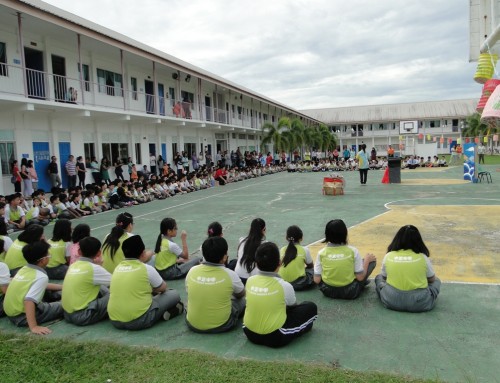 中正中学小学部欢庆中秋节