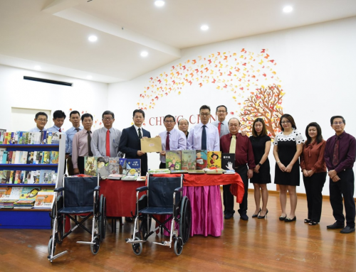 【Taipei Economic and Cultural Office in Brunei donates books and wheelchairs to CCMS】